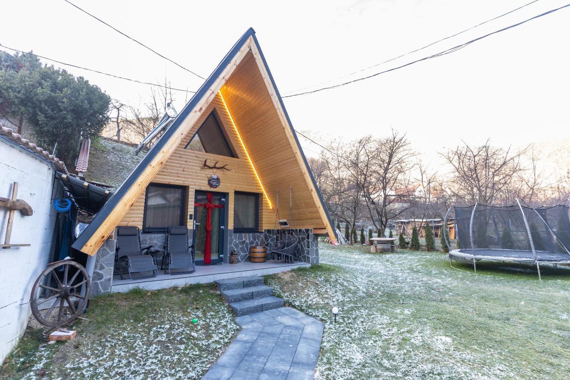 Pensiunea Casa Iulia A-Frame Martinie Exterior photo